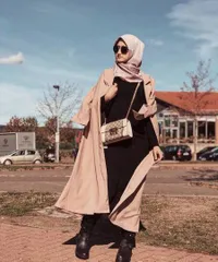 Dinilai Tak Berempati, 11 Kronologi Selebgram Fitri Bazri Dihujat Usai Ajak Selfie Ridwan Kamil yang Berduka - Netizen Ramai Report IG-nya