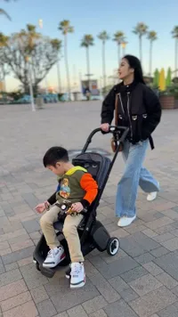 Diprotes Sok Sultan Karena Anak Masih Pakai Stroller, Ini Jawaban Sandra Dewi Sambil Jalan-Jalan di Los Angeles