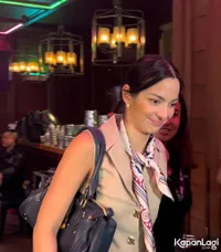 Dirumorkan Cerai, Nia Ramadhani Ambil Hikmah Untuk Anak-Anak