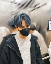 Disebut bak Pangeran Tampan Berwajah Arab, Intip Funfact dari Xiaojun WAYV!
