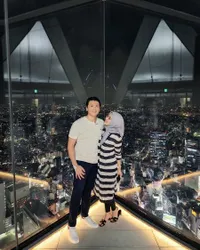 Disebut Dapat Bulanan Rp3 Miliar dari Suami, Ini 8 Potret Kehidupan Bahagia Syahrini Meski Sehari-Hari Cuma Urus Reino Barack - Didoakan Segera Punya Momongan