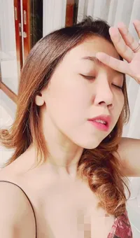 Disebut Makin Berani Tampil Buka-Bukaan, 8 Potret Kiky Saputri yang Dapat Beragam Komentar