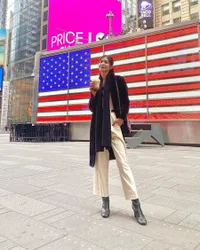 Disebut Makin Cantik Setelah Menikah, Deretan Foto Street Style Mikha Tambayong Selama Berada di Amerika