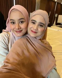 Disebut Mirip Mulan Jameela, Ini 10 Potret Tissa Biani yang Cantik Saat Berhijab - Akui Sering Mendapat 'Kode' dari Perannya