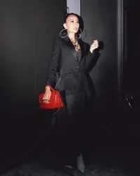 Disebut Oplas Hingga Kampungan, Ini 15 Potret Agnez Mo yang Cantik dan Swag Abis - Tato di Paha Bikin Salfok