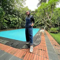 Disorot Usai Operasi Potong Lambung, 8 Potret Melly Goeslaw yang Disebut Mirip Lesti  Versi Dewasa Setelah Turun 25 Kg - Wajah Tirusnya Bikin Pangling