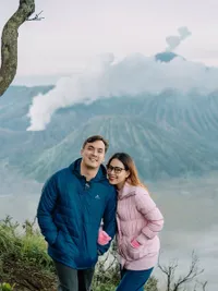 Diterpa Dugaan Selingkuh Lagi, Potret Rendy Kjaernett dan Lady Nayoan Liburan Romantis di Bromo