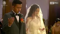Diwarnai Isak Tangis Bahagia, 8 Momen Ciuman Pertama Joshua Suherman dan Clairine Clay Usai Sah Jadi Suami Istri
