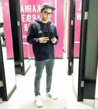 'Dochiwears', Instagram Panduan OOTD Ala Dochi Sadega