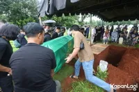 Donny Fattah Meninggal Dunia, Ahmad Albar dan Ian Antono Antar Kepergiannya