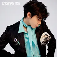Doyoung NCT Tebar Pesona di Majalah Cosmopolitan Korea, Tampil Edgy Perut Ratanya Ngintip di Balik Baju!