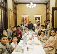 Dreams Come True, Intip 10 Potret Hangat Keluarga Anang Hermansyah dan Raul Lemos Nongki Hingga Lanjut Trip Bareng