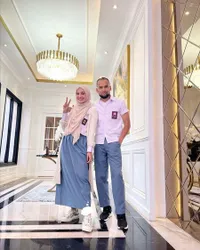 Dulu Cinlok di 'CINTA FITRI', Ini 8 Potret Shireen Sungkar dan Teuku Wisnu Berseragam SMA Bak Dilan-Milea - Nyaris 10 Tahun Nikah Tetap Romantis