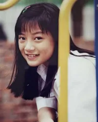 Dulu Feminin, 8 Potret Leony 'Trio Kwek Kwek' Dengan Gaya Rambut Bondol dan Pirang - Penampilan Nyentrik Curi Perhatian