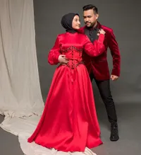 Dulu Jadi Buruh Pabrik Genteng, Ini 8 Potret Cantik Salmiati Istri Fildan yang Jarang Tersorot - Kini Jadi Selebgram!