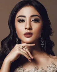 Dulu 'Kembaran' Dewi Perssik, Margin Wieheerm Kini Makin Hot