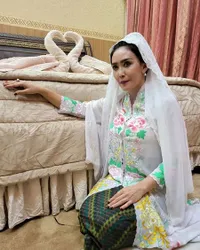 Dulu Ngetop Jadi Oneng di Sitkom 'BAJAJ BAJURI', 8 Potret Kabar Terbaru Rieke Diah Pitaloka - Sedang Menikmati Kesendirian