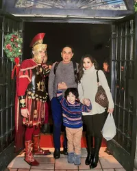 Foto Sukhdev Singh Suami Bunga Zainal Saat Rambutnya Masih Hitam dan Ganteng Bagai Aktor Bollywood