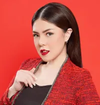 Dulunya Imut Miliki Pipi Chubby, Ini 8 Potret Tina Toon yang Kini Wajahnya Tirus Hingga Dagu dan Hidung Lancip - Makin Cantik dan Langsing 