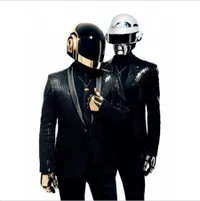 Daft Punk Konsisten Dengan Penampilan Nyeleneh