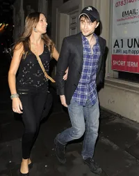 Daniel Radcliffe Mesra Dengan Wanita Misterius