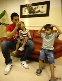 Darius Sinathrya di RS Premier Jatinegara