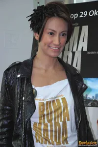 Davina Veronica di Blitzmegaplex