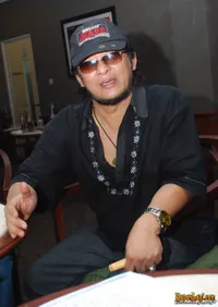 Deddy Dores Ingin Bertobat