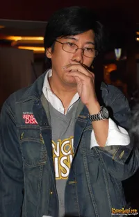 Denny Malik Nikmati Jadi Pengajar Siswa SMA