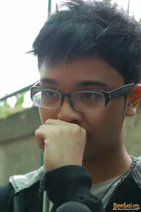 Derby Romero Pilih Pakaian Yang Nyaman