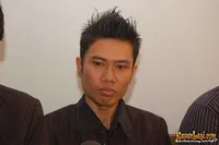 Dewi Perssik Telat Hadiri Sidang