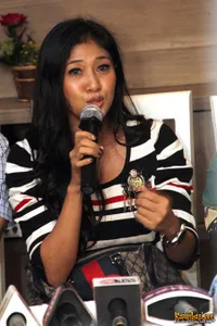 Diiringi Tangis Ricuh - Pertemuan Eri Susan dan Family Band