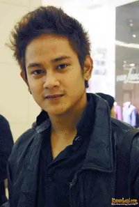Dwi Andhika di Pacific Place