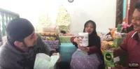 Ega Noviantika dan Rafly Unboxing Kado, Dapat Sesuatu dari Penggemar Rahasia?