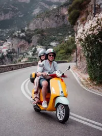El Rumi & Syifa Hadju Naik Motor Keliling Italia, Bulan Madu Seru