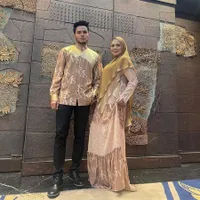 Elly Sugigi Kembali Gagal Membina Rumah Tangga, Ngaku Masih Tunggu Aher Kembali