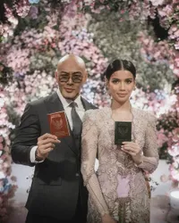 Kemesraan Deddy Corbuzier dan Sabrina Chairunnisa yang Kini Tinggal Kenangan 