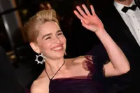Emilia Clarke Sang Mother of Dragons Sedih 'GOT' Berakhir