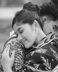 Erina Gudono dan Kaesang Pangarep Rayakan Anniversary Pernikahan dengan Foto Lama, Ada Bebingah Nyempil