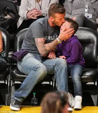 Ekspresi Cinta David Beckham Pada Cruz David Beckham