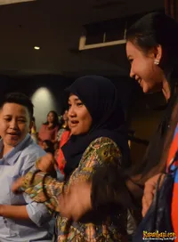 Ekspresi Fatin - Shena - Rossa Saat Nonton Konser Afgan - Vidi