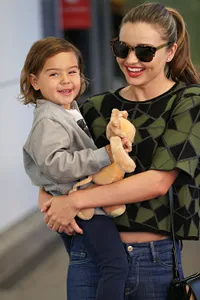 Ekspresi Lucu Wajah Anak Miranda Kerr - Seganteng Orlando Bloom