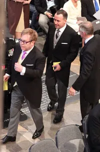 Elton John di Westminster Abbey