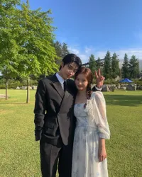 'FAMILY BY CHOICE' Usai, 7 Potret Hwang In Yeop dan Jung Chae Yeon yang Bikin Gagal Move On - Photo Box Bak Couple di Dunia Nyata