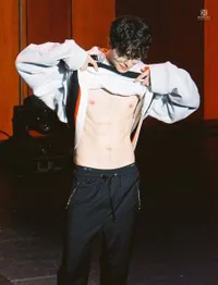 Fanmeet Lee Dong Wook, Pamer Abs dan Bromance Bareng Gong Yoo