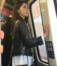 Fans Bertemu 7 Selebritis Ini Ditempat Yang Tak Mereka Duga