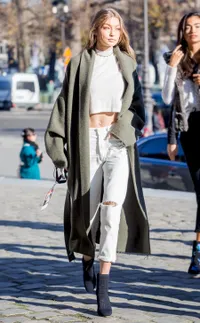 Fashion Model Victoria's Secret di Luar Show, Cantik & Stylish!