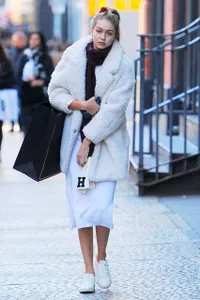 Fashion Musim Dingin ala Artis Hollywood, Super Stylish & Keren!
