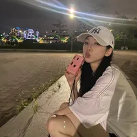 [FEATURED CONTENT] Potret Karina aespa Girl Crush Kebanggaan Generasi 4 yang Style Casualnya Selalu 'Berdamage'