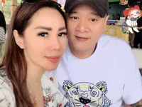 Femmy Permatasari & Pacar di Bali, Gendong - Berenang Bareng